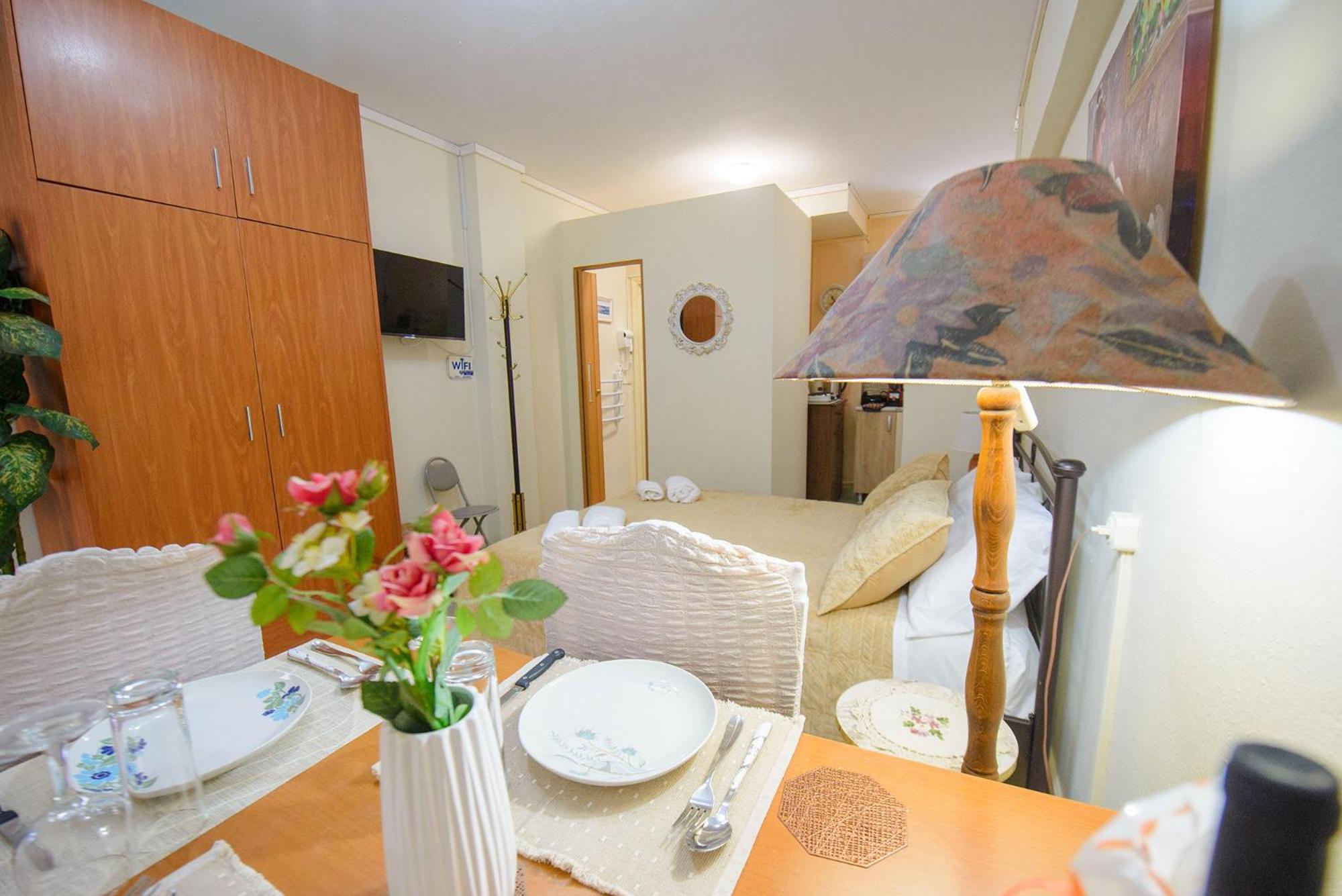 Georgia'S Studio Corfu Town מראה חיצוני תמונה